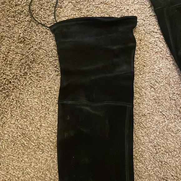 Stuart weitzman lowland black over the knee boots size 7.5 ( fits 8.5) - Picture 5 of 6